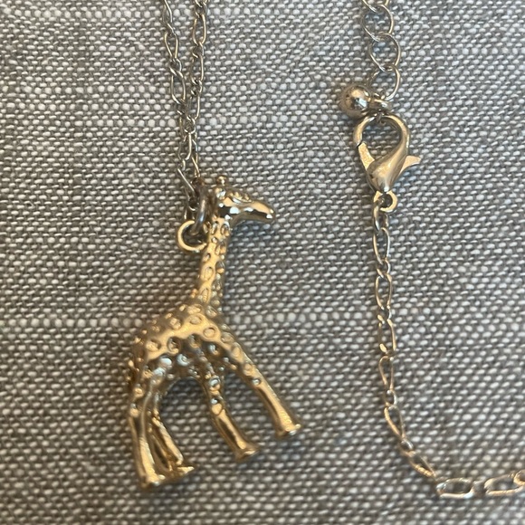 Necklace - Picture 3 of 8